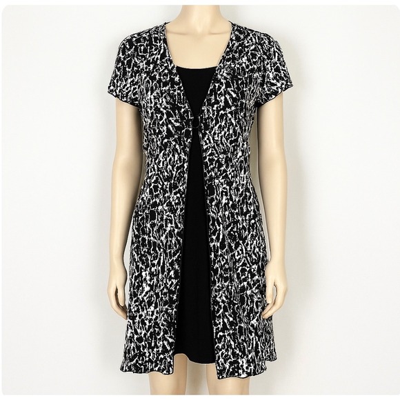 Dressbarn Dress Women's 12 Black White Print Ring Front Pleated Y2k Office Siren - Picture 1 of 13